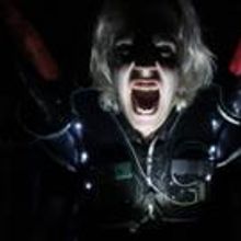 EDINBURGH 2015 - BWW Reviews: JOHN ROBERTSON – THE DARK ROOM: SYMPHONY OF A FLOATIN