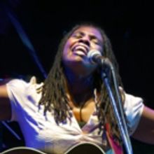BWW Review: Ruthie Foster Comes to the Abbey Bar
