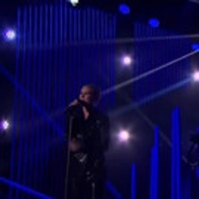 VIDEO: Music Guest Broods Perform 'Free' on LATE LATE SHOW