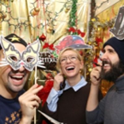Photo Coverage: Lin-Manuel Miranda, Josh Groban, and Cate Blanchett Judge HAMILTON Door Decorating Competition 2016