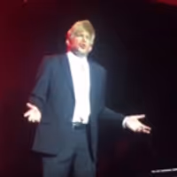 STAGE TUBE: Bryan Batt Reimagines CHICAGO's Billy Flynn as Donald Trump Video