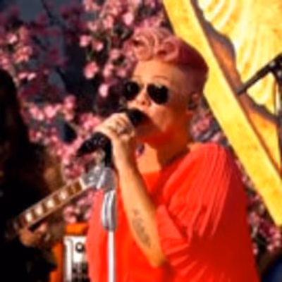 VIDEO: Pink Performs 'Just Like Fire' at THROUGH THE LOOKING GLASS Premiere