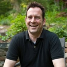 About Face Theatre Artistic Director Andrew Volkoff to Step Down