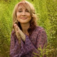 Country Legend Pam Tillis to Play the Halloran Centre Next Month