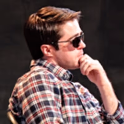 BWW Review: PRIVATE EYES by Steven Dietz Takes a 'Comedy of Suspicion' a Bit Too Far