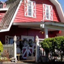 BWW Review: 'Merry Christmas!' from Chaffin's Barn