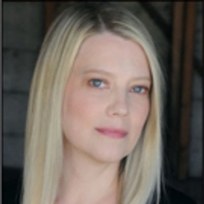 BWW Interview: Kellie Overbey Chats About The FAIR WAGE ONSTAGE Campaign