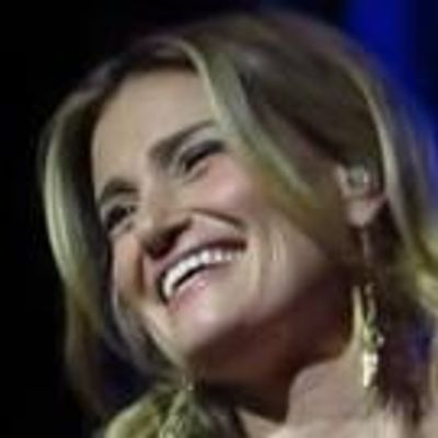 STAGE TUBE: New Music! Idina Menzel Premieres 'Child' on World Tour