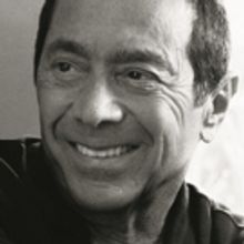 Paul Anka to Play Van Wezel