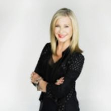 You're the One That I Want! Legends in Concert on the Hunt for Olivia Newton-John Tri