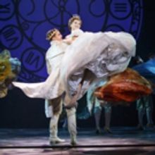 BWW Review: CINDERELLA Slips Into New Shoes Full of Possibility at the Ohio Theatre