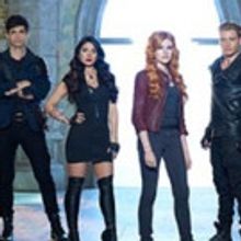 Fans Decide Where Freeform Will Host Sneak-Peek Screening of Season 2 Premiere of…
