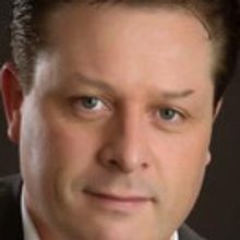 Anthony Kearns of The Irish Tenors to Perform at American Irish Heritage Center 11/13
