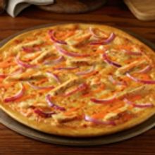 Chuck E. Cheese's Heats up Its Menu with NEW Buffalo Chicken Ranch Pizza
