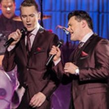 Join Van Wezel Center at UNDER THE STREETLAMP