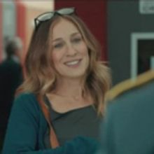 FIRST LOOK: Sarah Jessica Parker Stars in Romantic Comedy ALL ROADS LEAD TO ROME