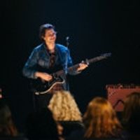 VIDEO: Jamie T Performs 'Sign of the Times' on LATE LATE SHOW Video