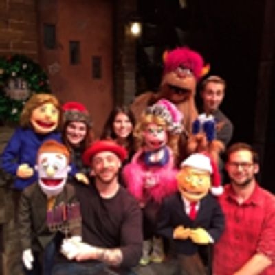Photo Flash: AVENUE Q Decks the Halls with Holiday Portraits, Sets Holiday Schedule