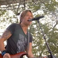 VIDEO: Keith Urban Performs 'Somewhere in My Car' Live on 'GMA' Video