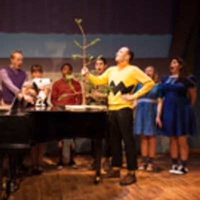 BWW Review: A Heartfelt, Nostalgic A CHARLIE BROWN CHRISTMAS