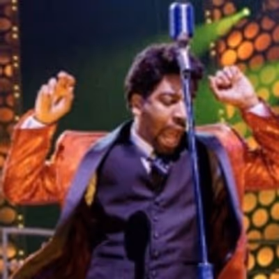 BWW Review: DREAMGIRLS Sparkles and Shines at TUTS