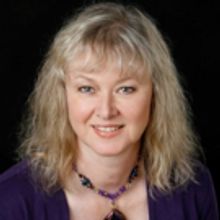 Medium Carolyn Molnar Comes to 2016 Toronto Fringe Festival