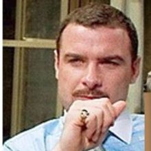 BWW Profile: Liev Schreiber Emmy-Nominated Star of the Stage and Screen