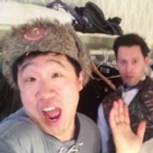 Photo Flash: GROUNDHOG DAY Vogues Before Act 2, HAMILTON Chicago Shares Make Up Routi