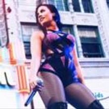 Demi Lovato Defends VMAs Performance on Twitter