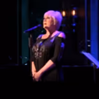 TV: Lorna Luft Performs Moving 'Somewhere Over the Rainbow' in Tribute to Orlando… Video