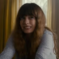 VIDEO: First Look - Anne Hathaway, Dan Stevens Star in Sci-Fi Thriller COLOSSAL Video
