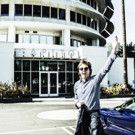 Paul McCartney Signs Worldwide Recording Agrement with Capitol Records