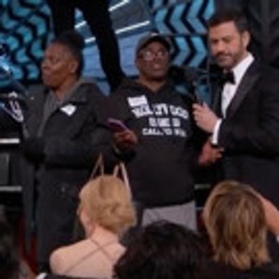 VIDEO: Jimmy Kimmel Surprises Hollywood Tourists at the Oscars!
