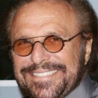 VIDEO: Legendary Songwriter Barry Mann Sings 'On Broadway' To Promote San… Video