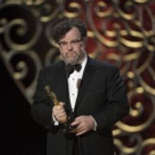  MANCHESTER BY THE SEA's Kenneth Lonergan Wins Oscar for Best Original Screenplay