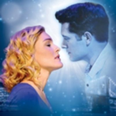 BWW Review: GHOST THE MUSICAL Pairs Cinematography, Live Performance And Magic To Bring The Paranormal Love Story Into The 21st Century