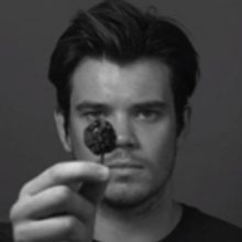 VIDEOS: Director Rosie Collins Has Actors Reciting Shakespeare After Eating Hot Chili Peppers