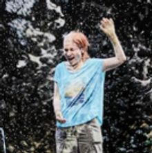 BWW Review: UGLY LIES THE BONE, National Theatre