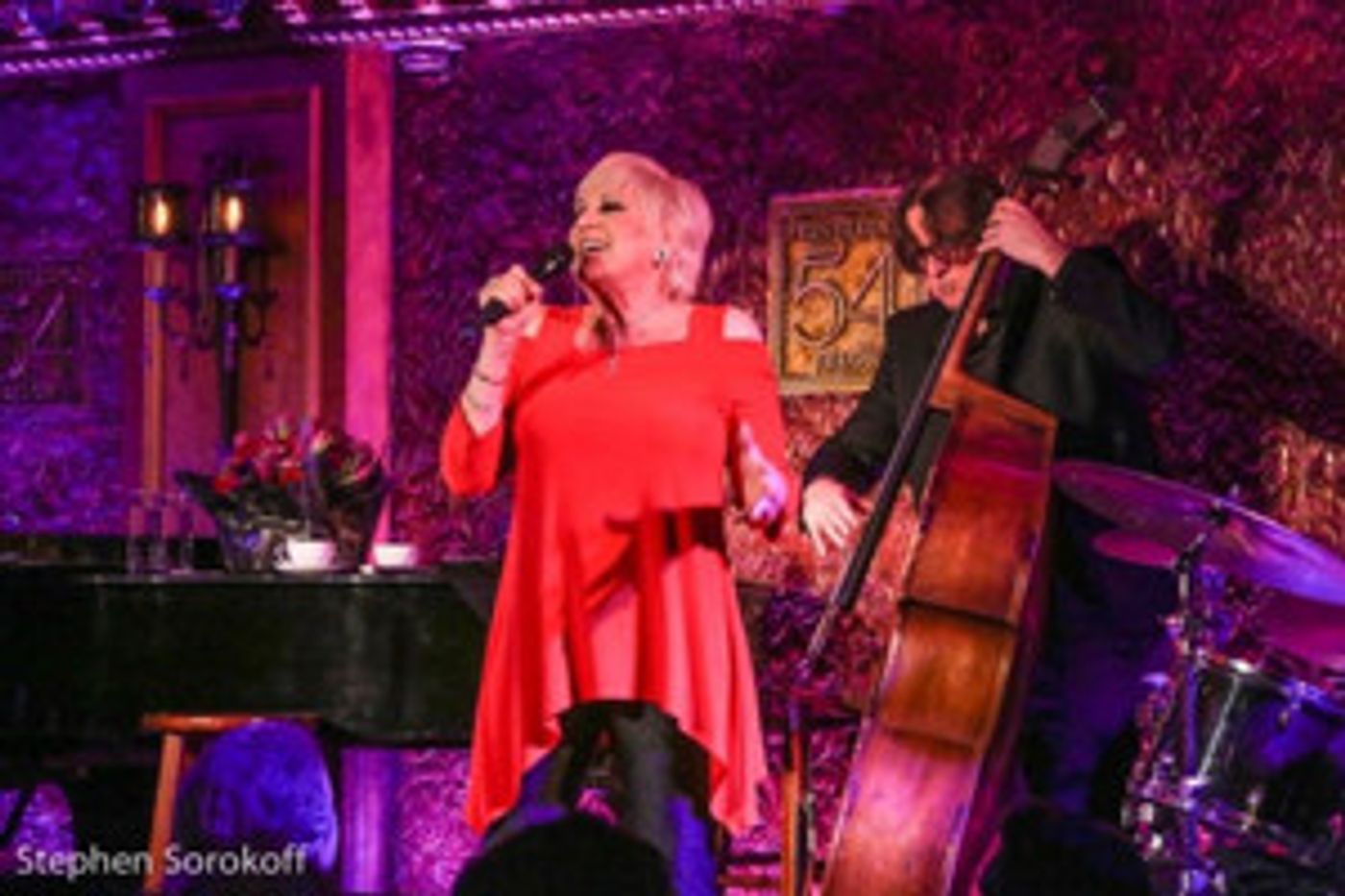 Photo Coverage: Clive Davis, Joanna Carson Attend Lorna Luft's Performance at Feinstein's/54 Below  Image