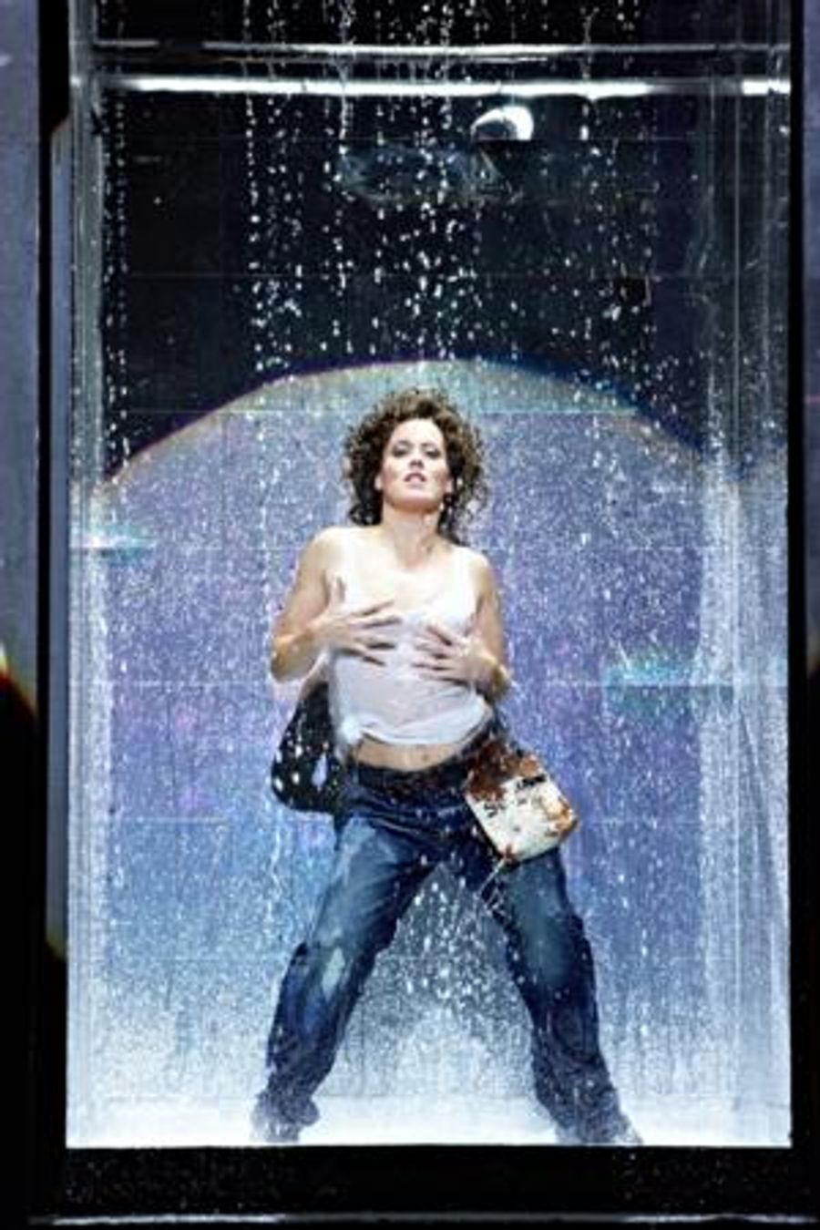 Photos! FLASHDANCE schillert in Darmstadt Image