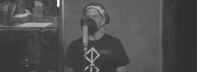 VIDEO: Adam Lambert Teases IDOL Performance of New Single 'Welcome to the Show' Video