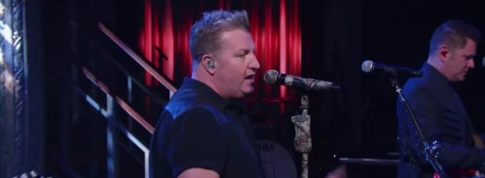 VIDEO: Rascal Flatts Perform 'I Like the Sound of That' on LATE SHOW Video