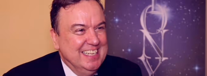 TV: THE AUDIENCE's Richard McCabe on His Tony Win - 'It's a Good Award When It's Got… Video