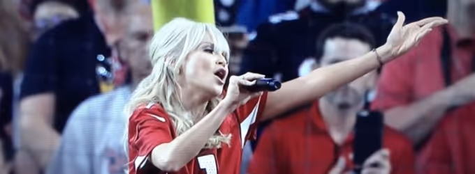 VIDEO: HAIRSPRAY LIVE's Kristin Chenoweth Performs National Anthem on NBC's 'Sunday… Video