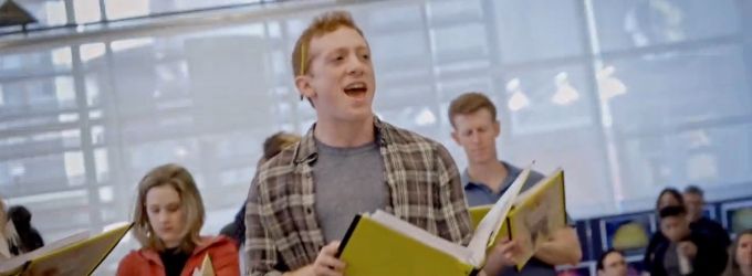 TV: Go Behind the Scenes of THE SPONGEBOB MUSICAL in Chicago! Video