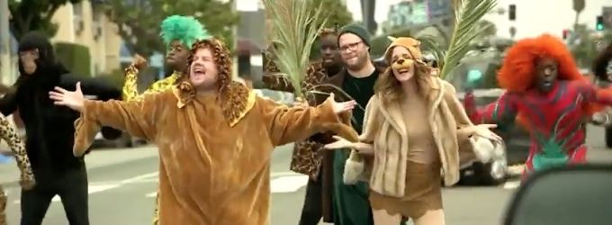 VIDEO: Rose Byrne & Seth Rogen Perform Crosswalk the Musical: THE LION KING on… Video