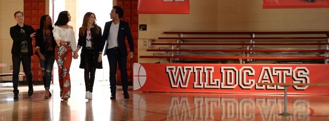 VIDEO: Vanessa Hudgens & More in HIGH SCHOOL MUSICAL 10th Anniversary Reunion… Video