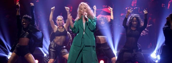 VIDEO: Iggy Azalea Debuts New Single 'Team' on TONIGHT SHOW Video