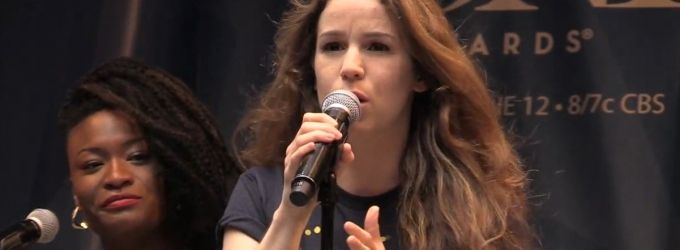 TV: BEAUTIFUL's Chilina Kennedy Belts Out Carole King at Stars in the Alley! Video