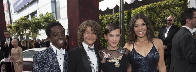 Photo Flash: 68th Annual Emmy Award Red Carpet Photo Coverage Video